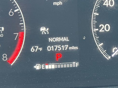 Used 2025 Honda Odyssey Touring image 10