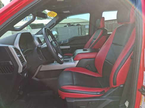Used 2019 Ford F150 Lariat w/ Equipment Group 502A Luxury AWD/4WD image 20