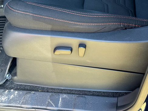 Used 2023 Nissan Frontier PRO-4X w/ Technology Package AWD/4WD image 19