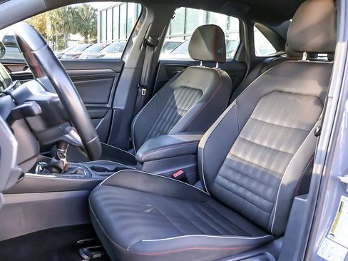 Used 2019 Volkswagen Jetta GLI FWD image 26