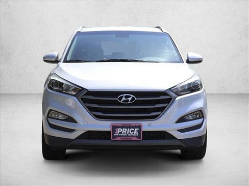 Used 2016 Hyundai Tucson Sport FWD image 2