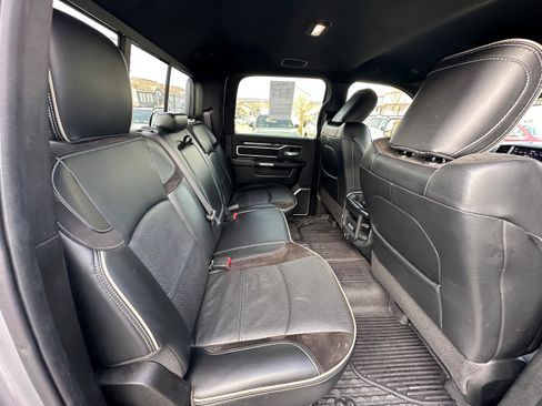 Used 2019 RAM 3500 Laramie image 15