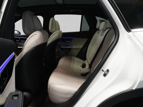 Certified 2026 Mercedes-Benz GLC 300 4MATIC image 13