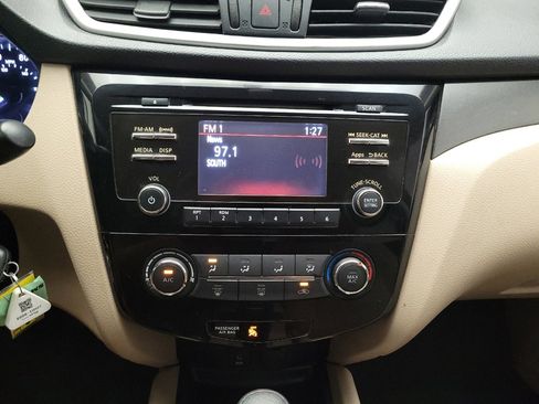 Used 2016 Nissan Rogue S w/ Appearance Package FWD image 25