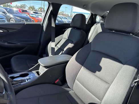 Certified 2024 Chevrolet Malibu LT image 17