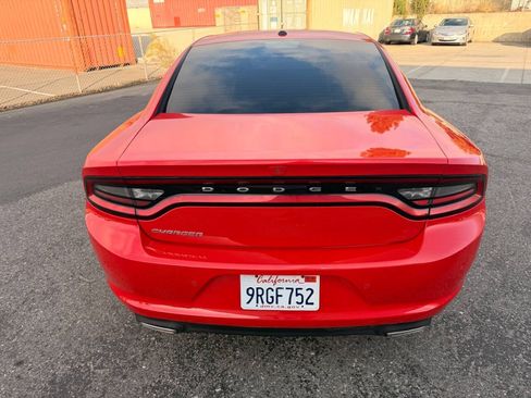 Used 2022 Dodge Charger SXT RWD image 10