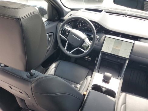 Certified 2025 Land Rover Discovery Sport Dynamic SE image 19