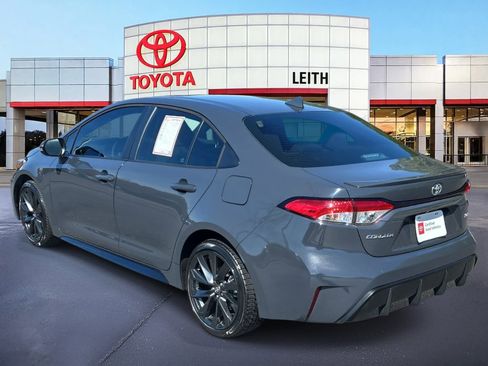 Used 2023 Toyota Corolla SE image 4