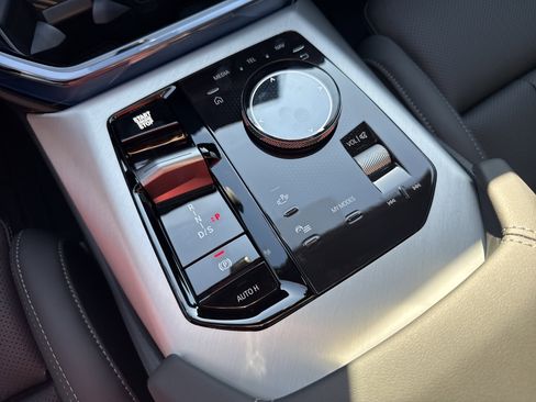 New 2026 BMW X3 xDrive30 w/ Premium Package image 17