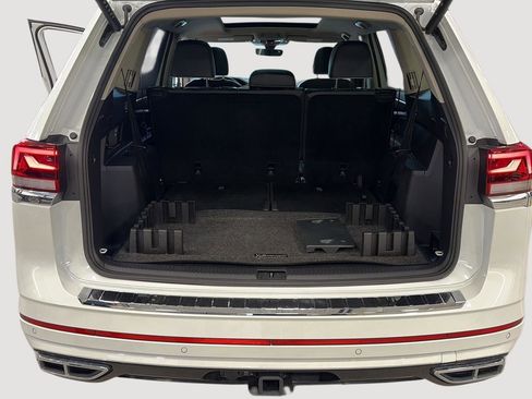Used 2024 Volkswagen Atlas SEL Premium R-Line AWD/4WD image 14