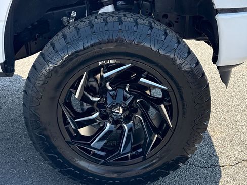 Used 2025 Ford F150 XLT w/ Equipment Group 301A Standard AWD/4WD image 9