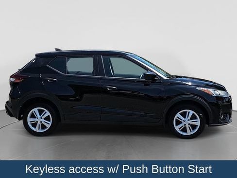 Used 2025 Nissan Kicks Play S FWD image 10