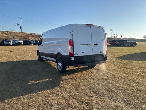 New 2026 Ford Transit 250 Low Roof AWD image 8