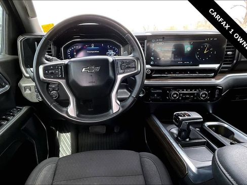 Used 2023 Chevrolet Silverado 1500 LT Trail Boss w/ Protection Package image 8