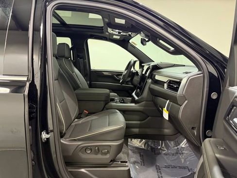 New 2026 GMC Yukon Elevation w/ Elevation Premium Package image 31