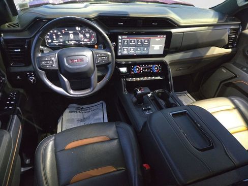 Used 2022 GMC Sierra 1500 AT4 w/ AT4 Premium Package image 12