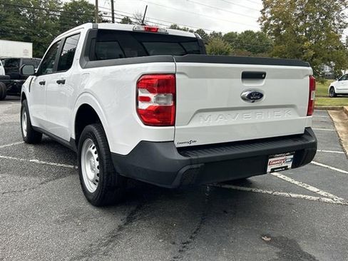 Used 2022 Ford Maverick XL image 6