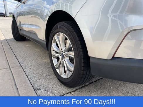 Used 2022 Ford Edge Titanium w/ Equipment Group 301A AWD/4WD image 18