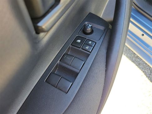 Used 2025 Toyota Corolla LE image 14