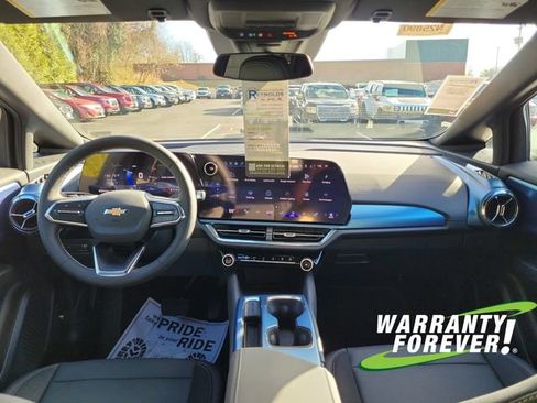 New 2026 Chevrolet Equinox EV LT image 10