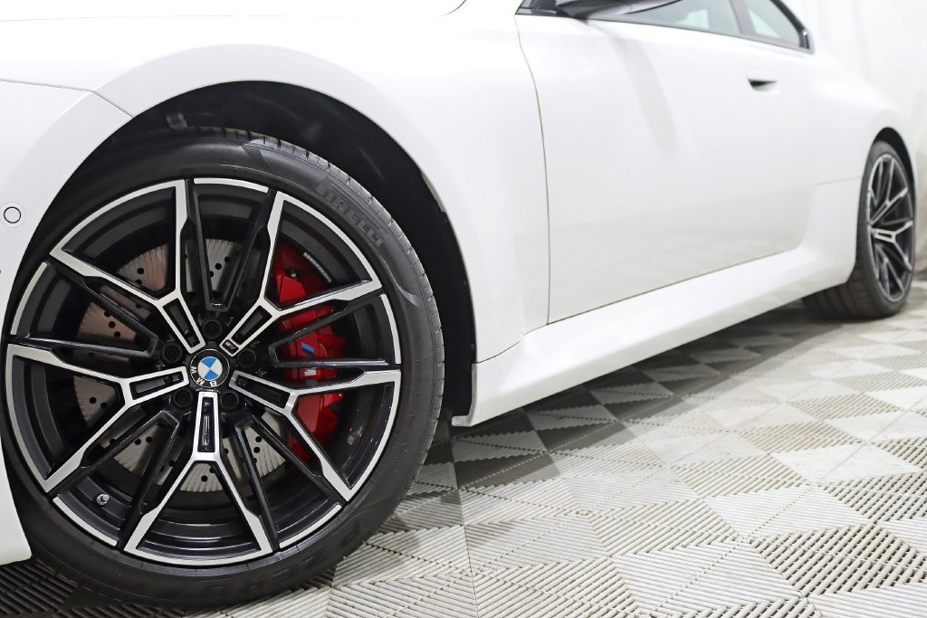 Used 2026 BMW M2 w/ Lighting Package RWD image 4