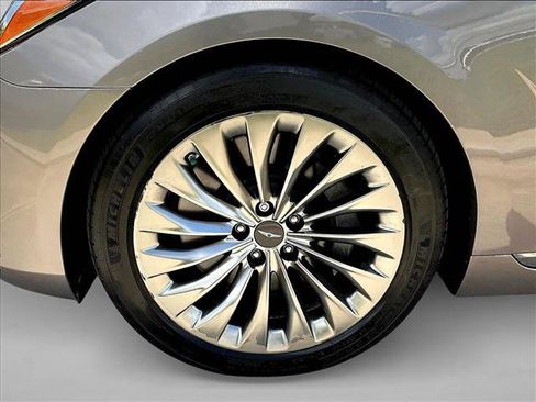 Used 2018 Genesis G90 5.0 Ultimate AWD/4WD image 10