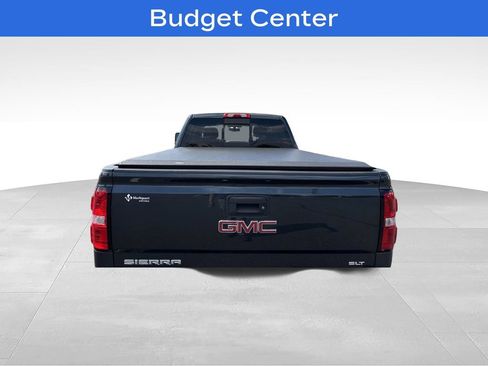 Used 2018 GMC Sierra 2500 SLT w/ Duramax Plus Package AWD/4WD image 3