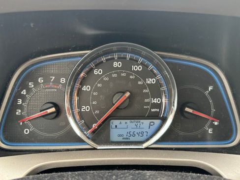 Used 2013 Toyota RAV4 Limited image 9