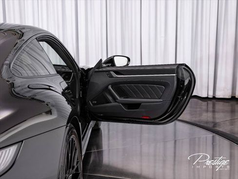 Used 2024 Porsche 911 Carrera S RWD image 33