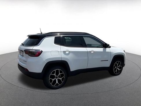 Used 2025 Jeep Compass Limited AWD/4WD image 14