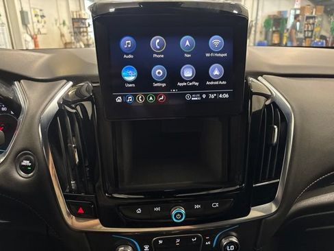 Used 2023 Chevrolet Traverse LT w/ LT Premium Package AWD/4WD image 21