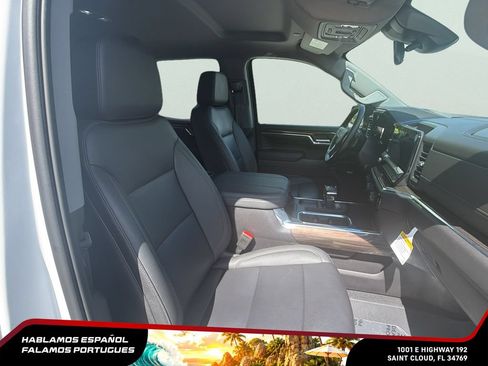 Used 2024 Chevrolet Silverado 1500 LT Trail Boss w/ LT Trail Boss Premium Package AWD/4WD image 33