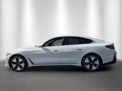 New 2026 BMW i4 eDrive40 w/ Driving Assistance Package RWD image 4