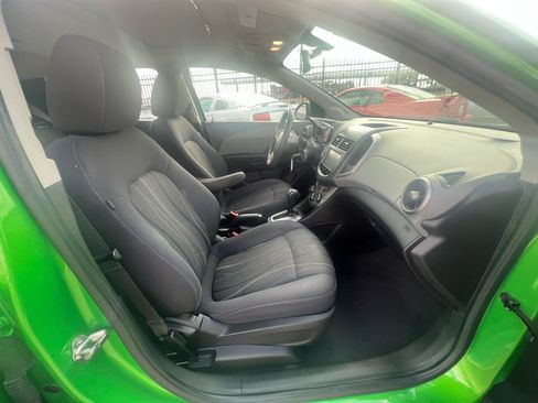 Used 2016 Chevrolet Sonic LT w/ Fun and Sun Package image 25