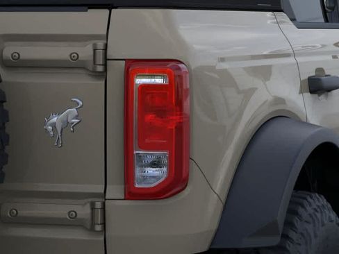 New 2026 Ford Bronco 4-Door AWD/4WD image 23