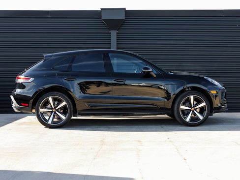 Used 2026 Porsche Macan AWD/4WD image 8
