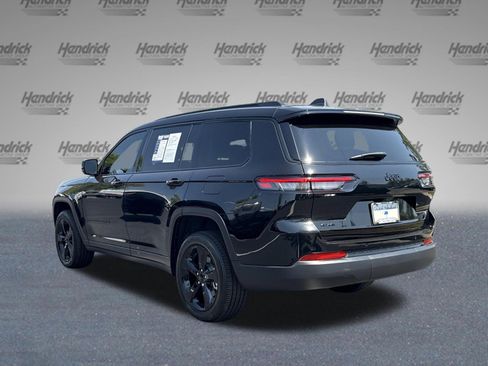 Used 2024 Jeep Grand Cherokee L Altitude AWD/4WD image 8
