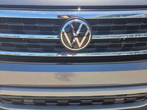 Certified 2023 Volkswagen Atlas Cross Sport SE AWD/4WD image 7