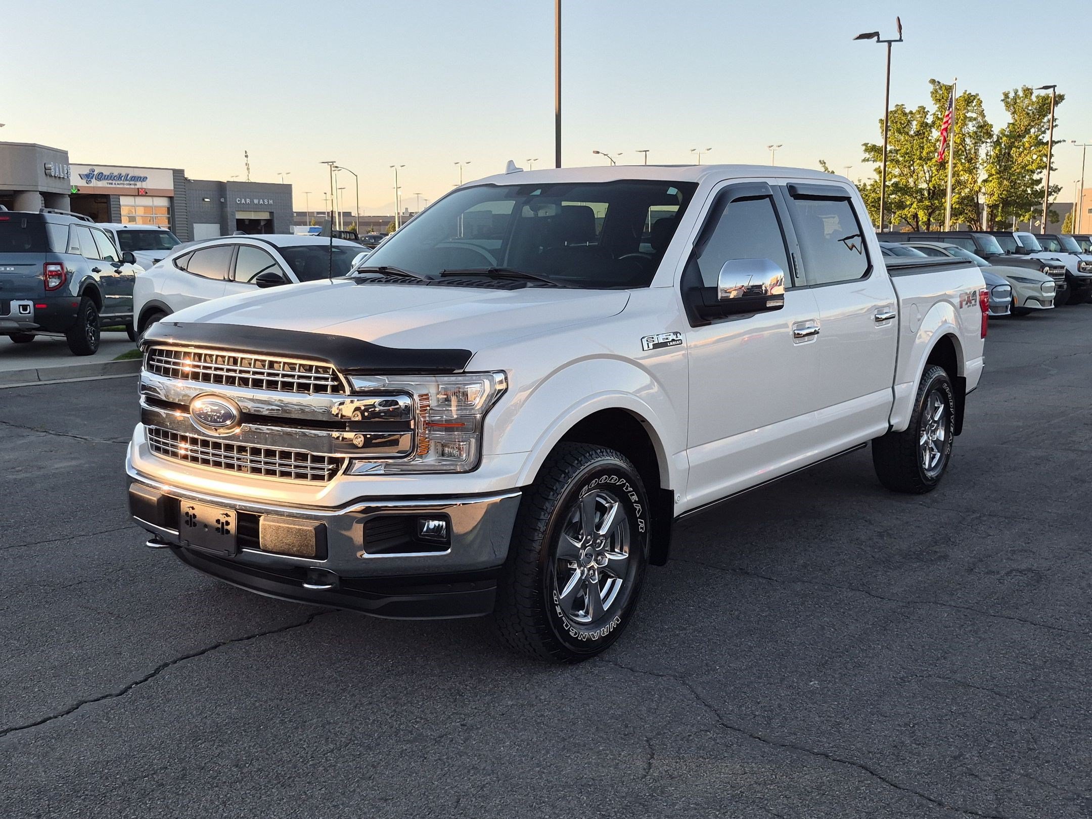 Used 2018 Ford F150 Lariat w/ Equipment Group 502A Luxury AWD/4WD image 10
