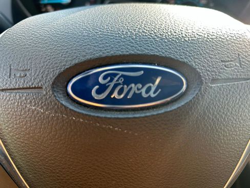 Used 2015 Ford Escape SE image 20