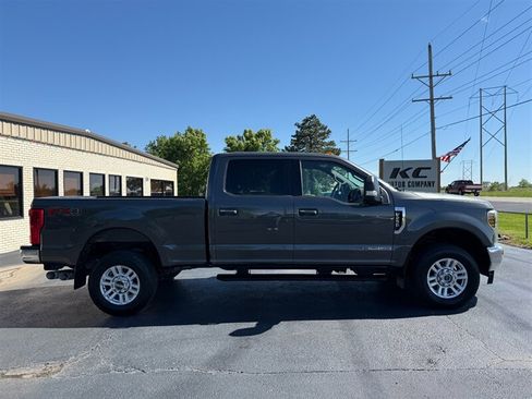 Used 2018 Ford F250 XLT w/ XLT Value Package AWD/4WD image 5