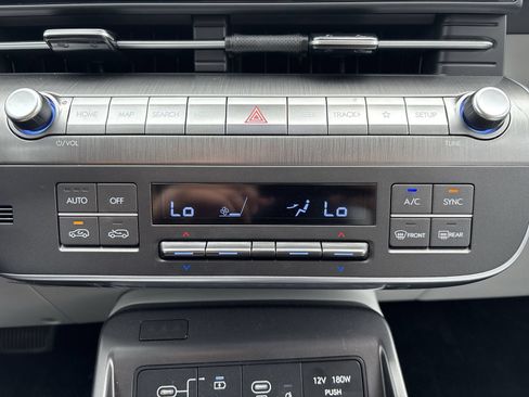 Used 2025 Hyundai Kona SEL AWD/4WD image 21