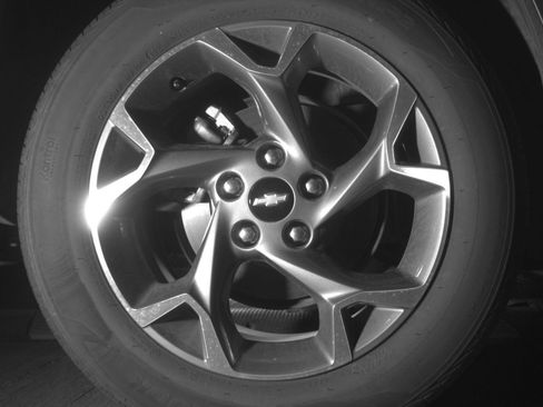 Used 2025 Chevrolet Trax LT FWD image 18