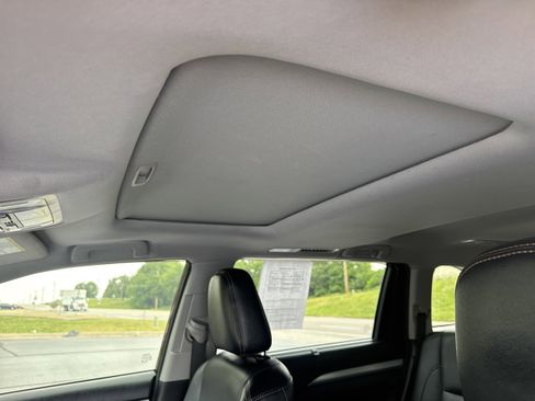 Used 2018 Toyota Highlander XLE FWD image 7