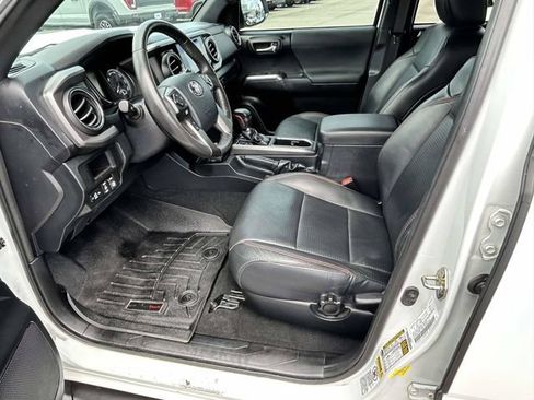 Used 2017 Toyota Tacoma TRD Pro AWD/4WD image 14