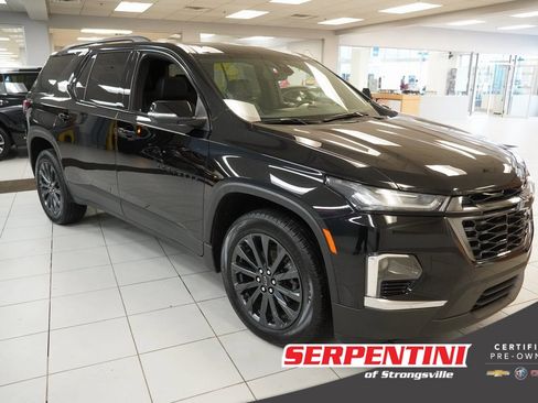 Certified 2023 Chevrolet Traverse RS w/ LPO, Floor Liner Package image 13