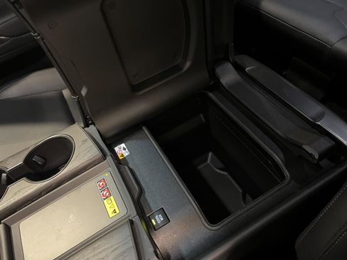 Used 2025 Lexus LX 700h Overtrail image 21