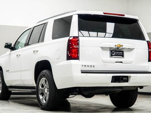 Used 2018 Chevrolet Tahoe LS RWD image 11