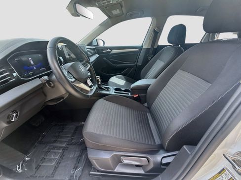 Used 2025 Volkswagen Jetta S FWD image 18