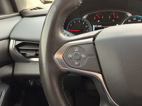 Used 2019 Chevrolet Traverse LT w/ LT Premium Package image 16